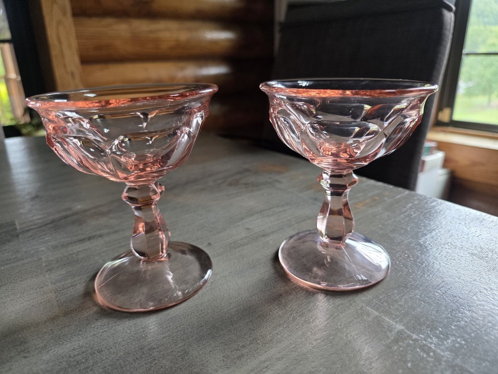 Lot Of 2 Vintage Glass Sherbert Goblets Champagne Old Williamsburg Pink