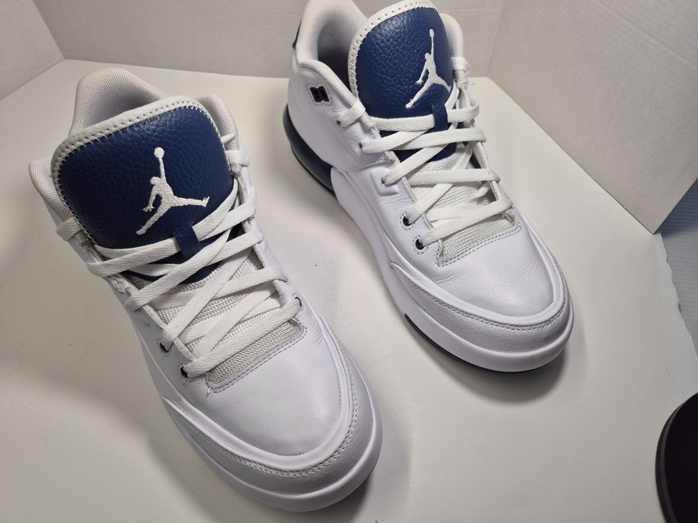 Size 10 - Air Jordan Flight Origin 3 White