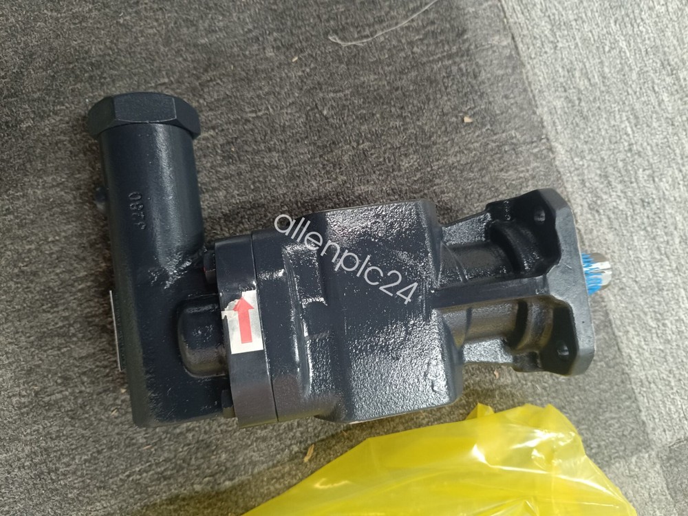 KF80RF2-D15 Brand New KRACHT gear pump Fast DHL or FedEX