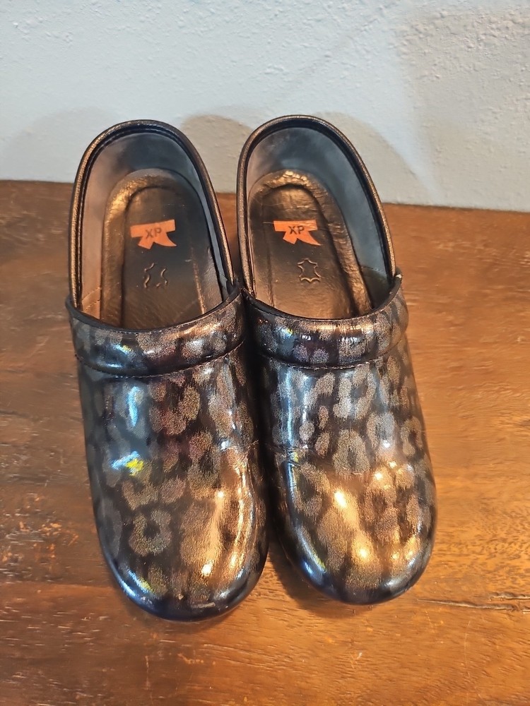 Dansko Women's Clog Shoes Size 38