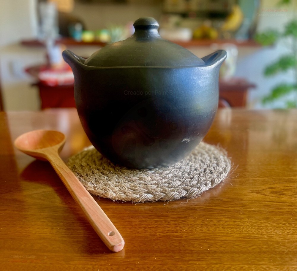 Clay Pot for Cooking with Lid – 5 Liters Handmade La Chamba Earthenware