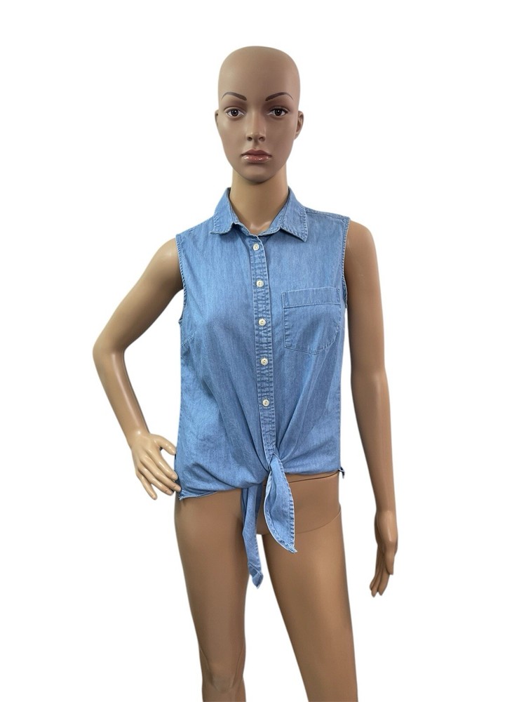 J Crew Women’s Size 4 Sleeveless Light Blue Button Down Tie Front Waist Top