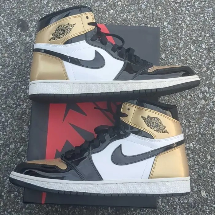 Jordan 1 Retro High OG NRG Gold Toe 861428 007 Size 11 US Men Clean Good Box