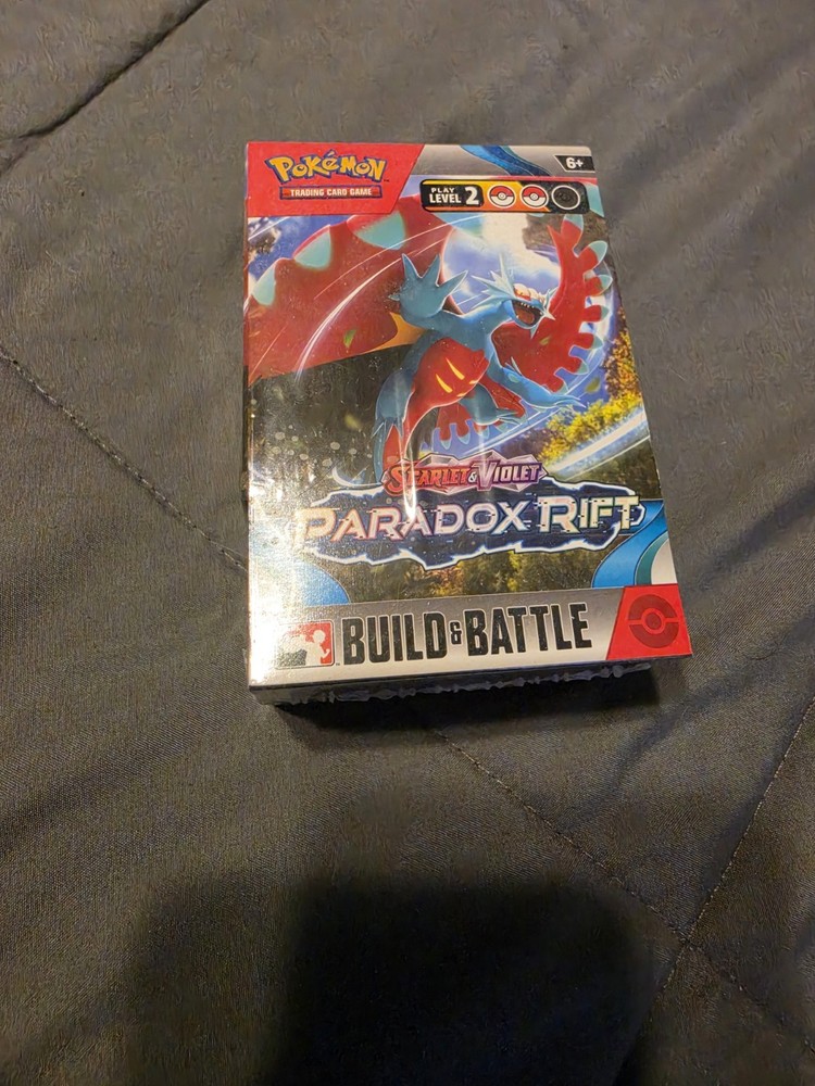 Pokemon TCG Scarlet and Violet Paradox Rift Build and Battle Box