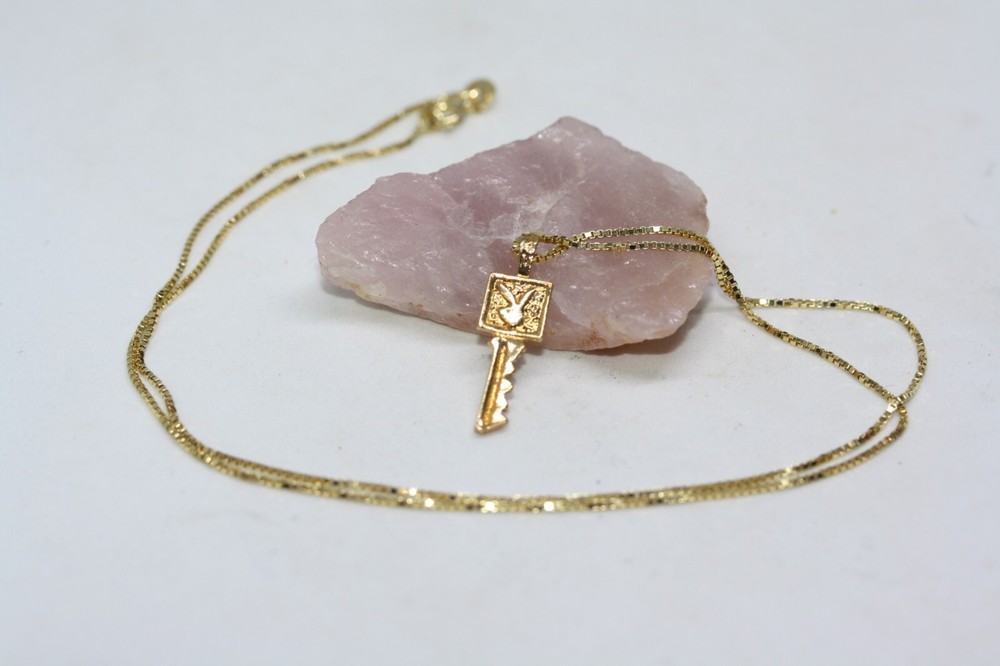 Gilt 925 Sterling Silver Playboy Bunny Key 18