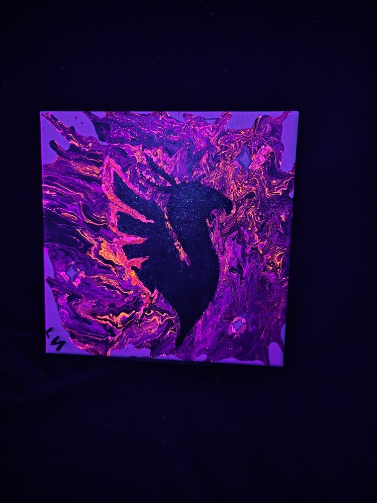 UV Reactive Illineum Painting