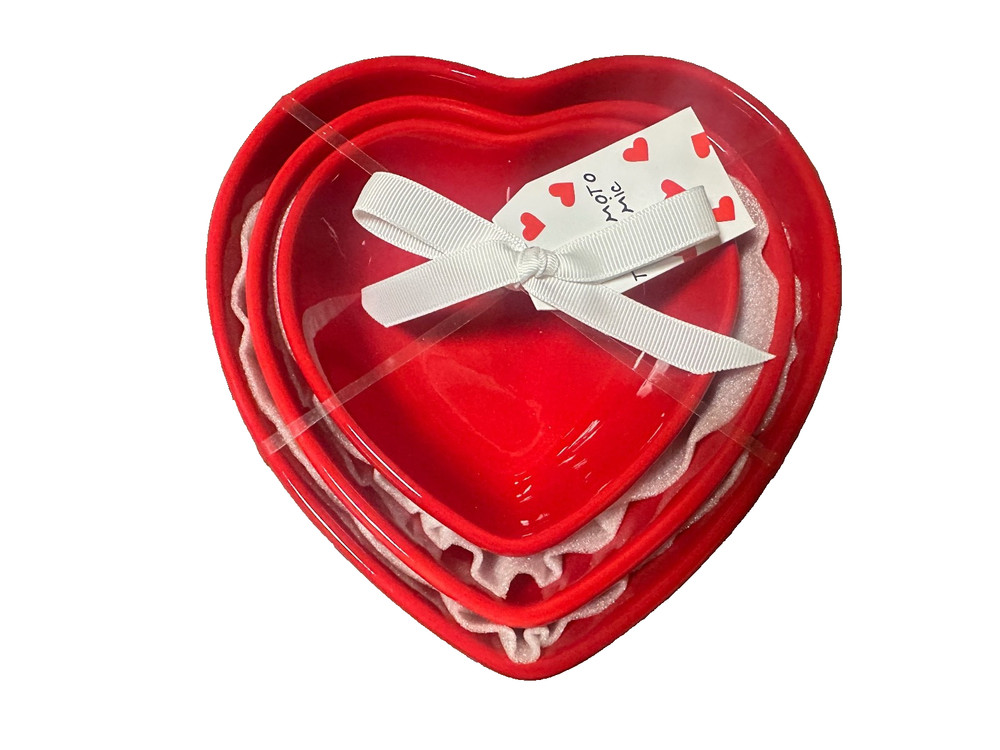 Valentines Day Terramoto Ceramic Red White Heart Shape Nesting Bowls Set of 3