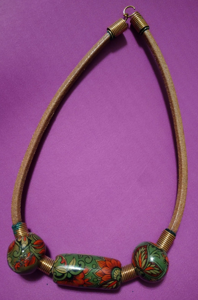 Vintage 70s Hippie BOHO Chocker Necklace Green Orange Porcelain Brass Leather