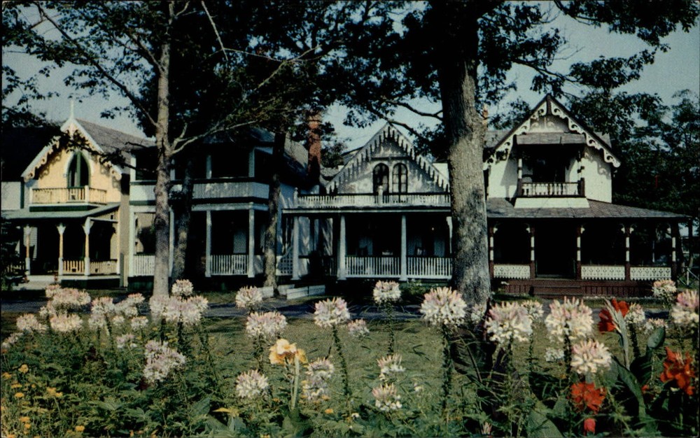 Gingerbread Cottages Oak Bluffs Martha's Vineyard Island vintage postcard s489
