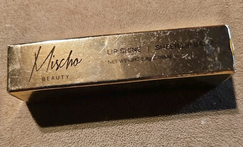 MISCHO BEAUTY Sheer Lip Shine Balm in Natural Worthy Tone