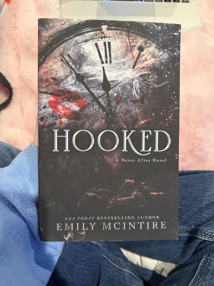 Hooked by Emily Mcintire Bloom Books Paperback Never After Series Romance Novel