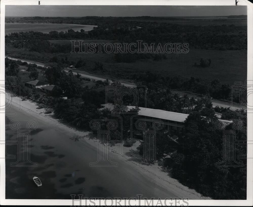 1982 Press Photo Negril, Jamaica - cvp91492