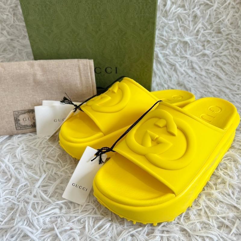GUCCI GG Logo Yellow Rubber Platform Slides Size 7