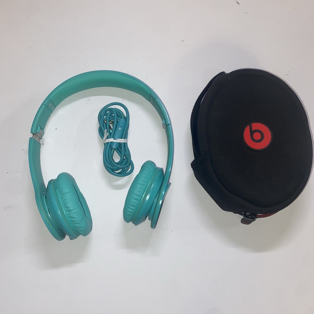 Beats Solo HD by Dr. Dre On Ear Headphones Earphones Headband Wired Green