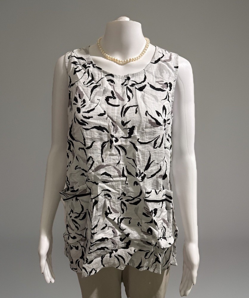 NWT Habitat Clothes to Live In Tunic Top Women's White Floral Print