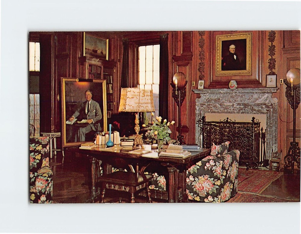 Postcard Living Room & Library Home of Franklin D. Roosevelt Hyde Park NY USA