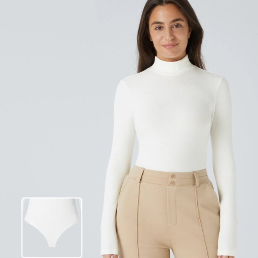 Halara Ribbed Turtleneck Women’s Bodysuit White Long Sleeve NWT - Size M