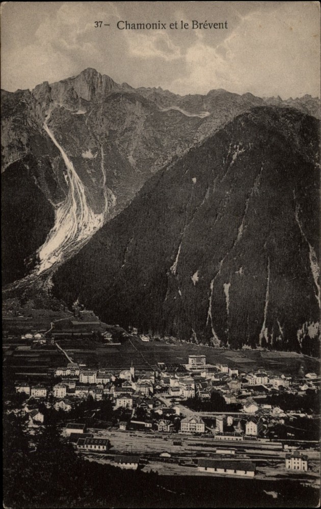 Chamonix et le Brevent Chamonix Haute Savoie France vintage postcard x926