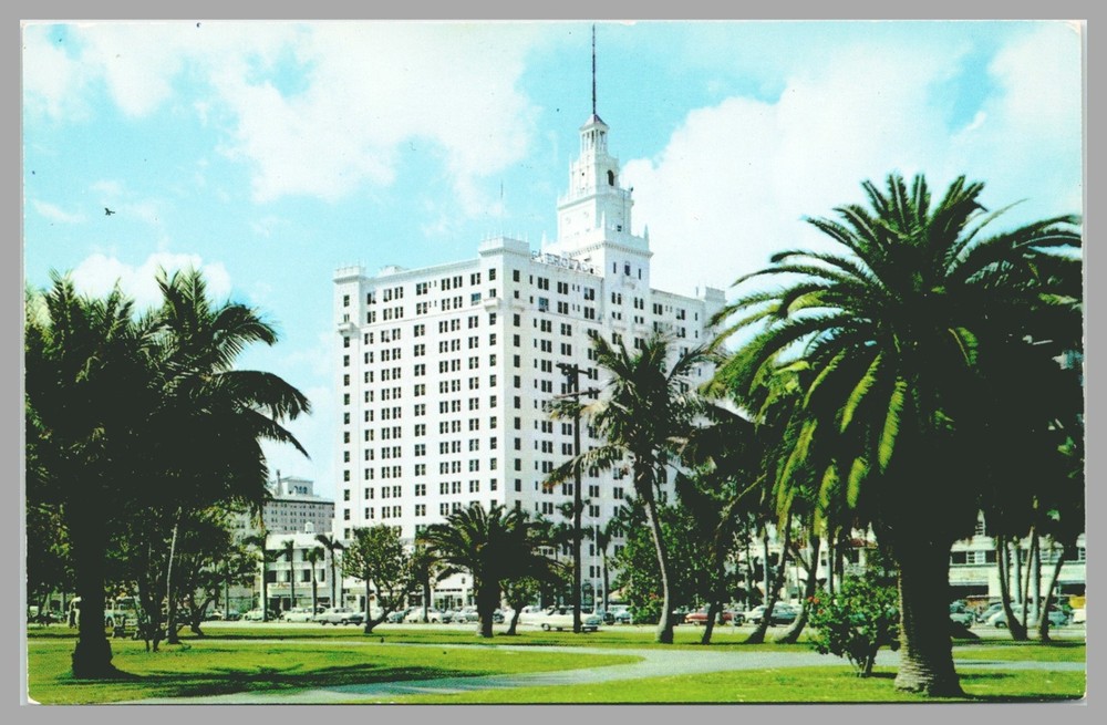 Hotel Everglades Miami Florida Chrome c1950s Cars Street View Vintage Postcard