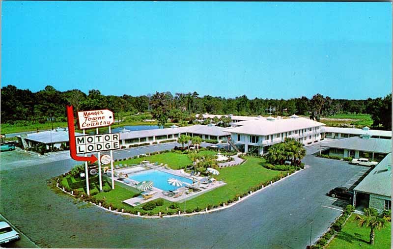 Postcard SWIMMING POOL SCENE Savannah Georgia GA a/01 AN7653