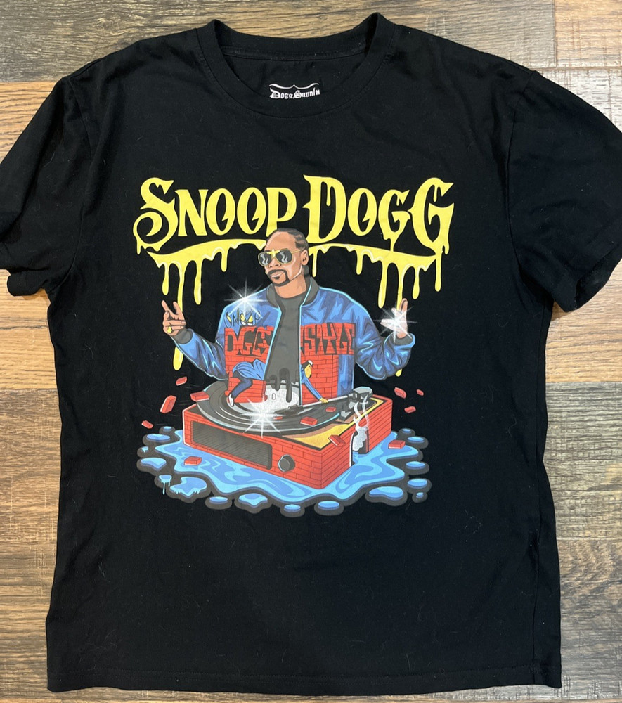 Dogg Supply by Snoop Dogg Men's Graphic T-Shirt Black Cotton Medium Short Sleeve