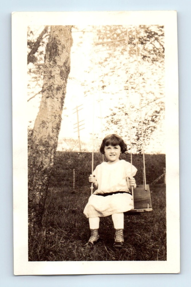 Old Vintage Photo SOLO GIRL SITTING ON SWING HANGING FROM TREE SNAPSHOT PIC