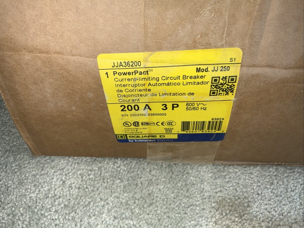 Square D JJA36200 Powerpact I-Line Circuit Breaker