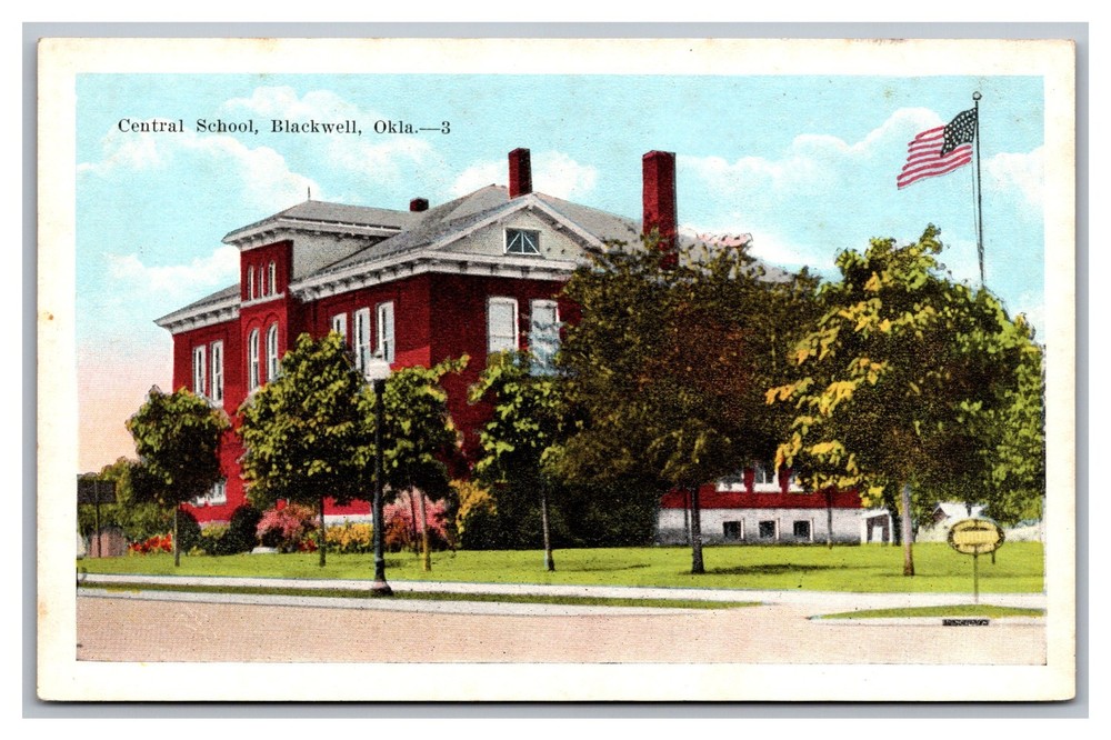 Blackwell Oklahoma Central School Street View White Border Postcard