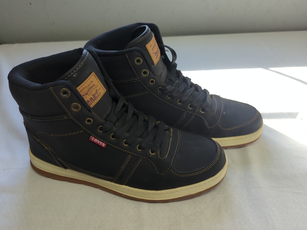 Levi’s Mens High Top Sneaker Boot Style Size: US Men’s 11 w Comfort Sole EUC