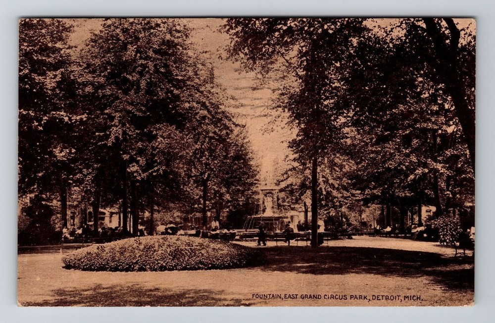 Detroit MI-Michigan, Fountain, East Grand Circus Park, Vintage Postcard