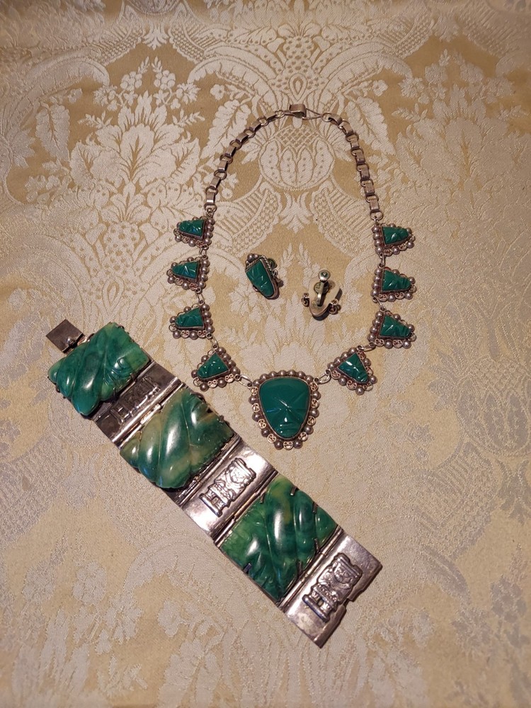 Set Of Taxco Jewelry - Necklace, Earrings And Bracelet - Jade And SilverAztec Mask Design