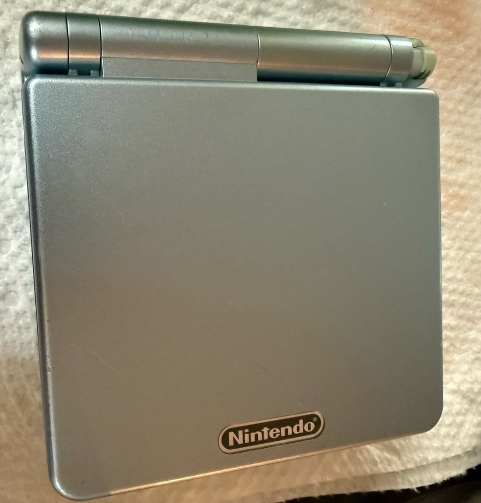 Nintendo Gameboy Advance GBA SP Pearl Blue: AGS-101 + Charger & Case: Small Chip