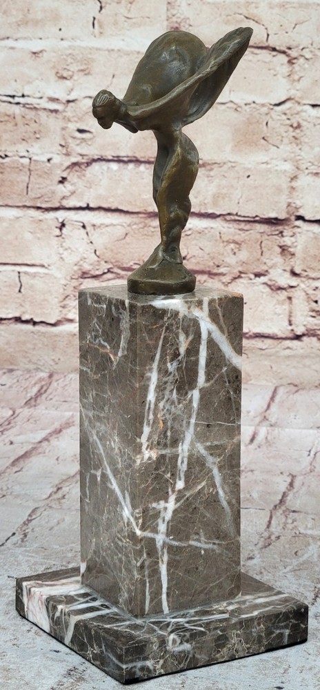 Sculpture Statue Flying Lady 