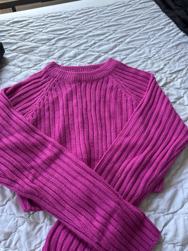 Fashion Nova Women’s Pink Rib-Knit Crew Neck Raglan Long Sleeve Sweater M