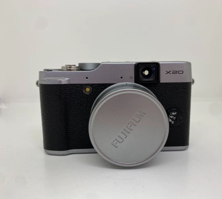 FUJIFILM Fuji X Series X20 12.0MP Silver Digital Camera