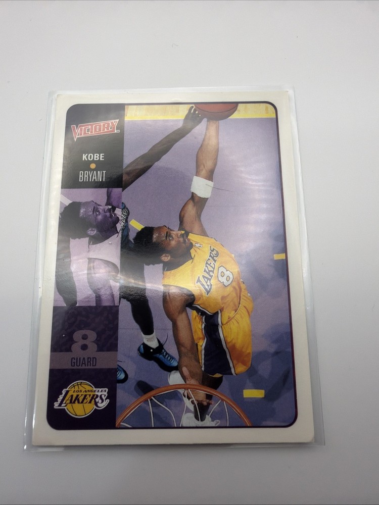 2000-01 Upper Deck Victory - Kobe Bryant #98