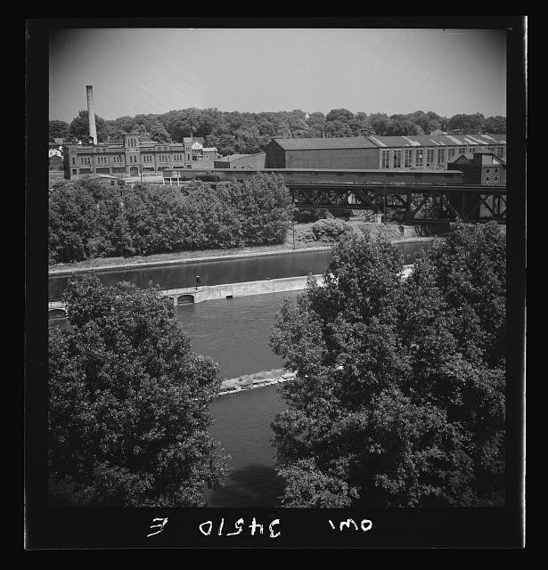Photo:Oswego New York 1943 Factories on the Oswego River