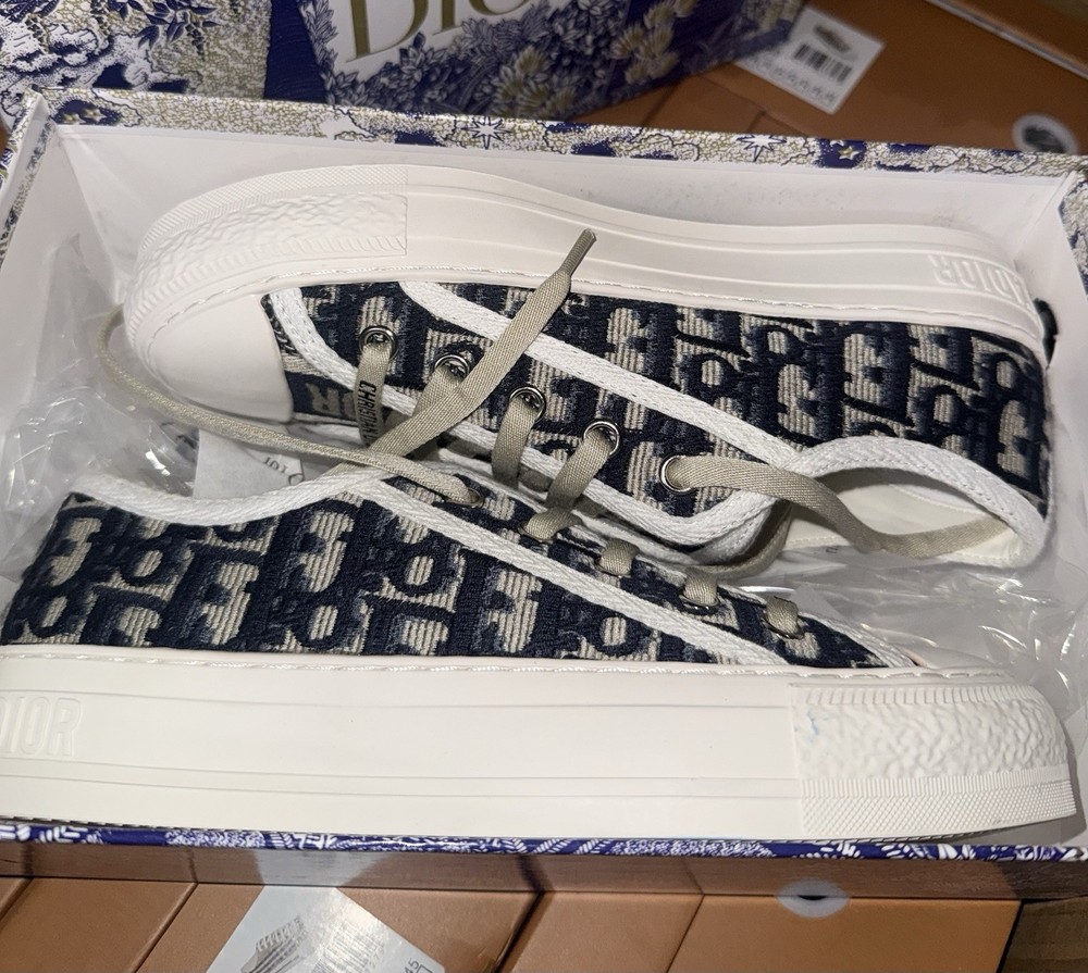 Dior Oblique Logo Low-Top Lace-Up Sneakers Blue/White Men’s Round Toe