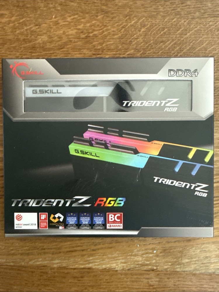G.SKILL Trident Z RGB DDR4-3600 32GB (2x16GB) DIMM F4-3600C16D-32GTZRC