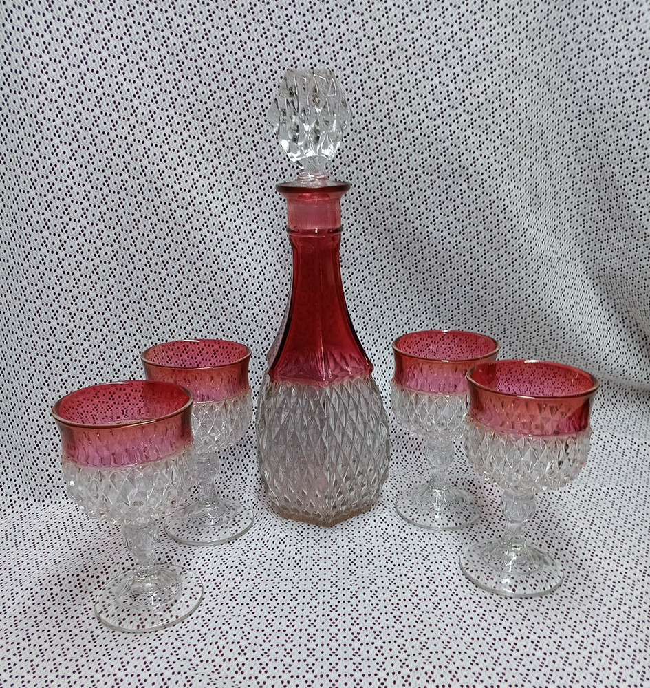 Indiana Glass Set Kings Crown Diamond Point Ruby 4 Goblets w/ Decanter & Stopper