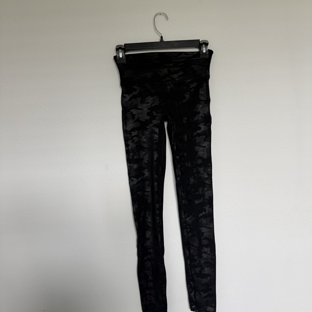 Spanx Black Camouflage Ankle Leggings Women’s Regular Size S