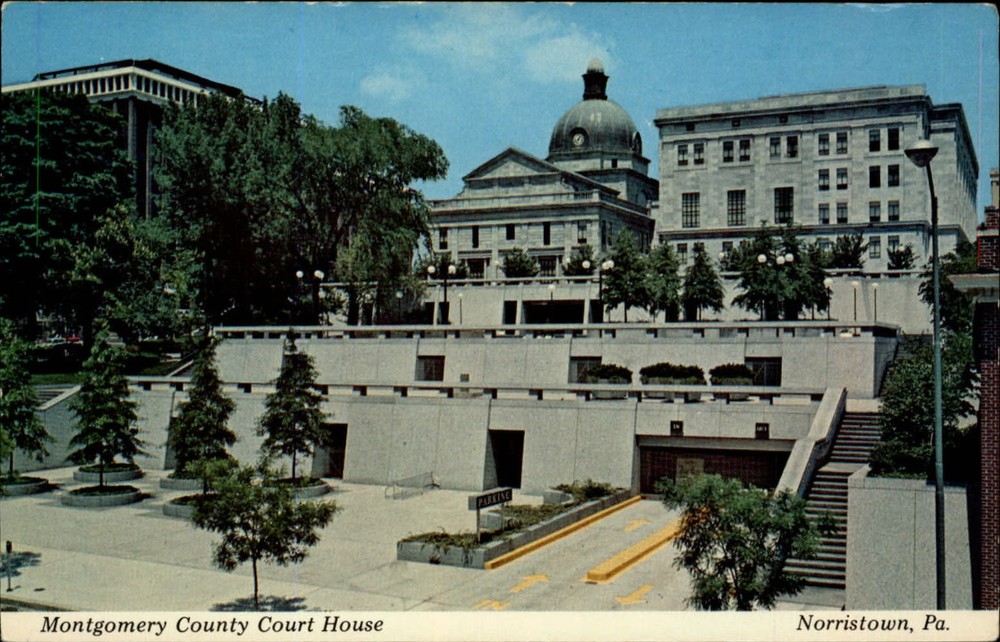 Montgomery County Court House Norristown Pennsylvania vintage postcard s665