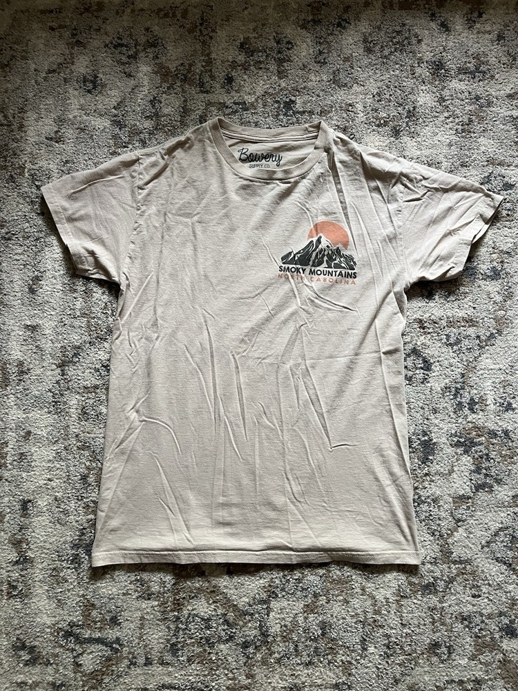 Bowery Supply Co. Mens Medium Smoky Mountains NC T-Shirt
