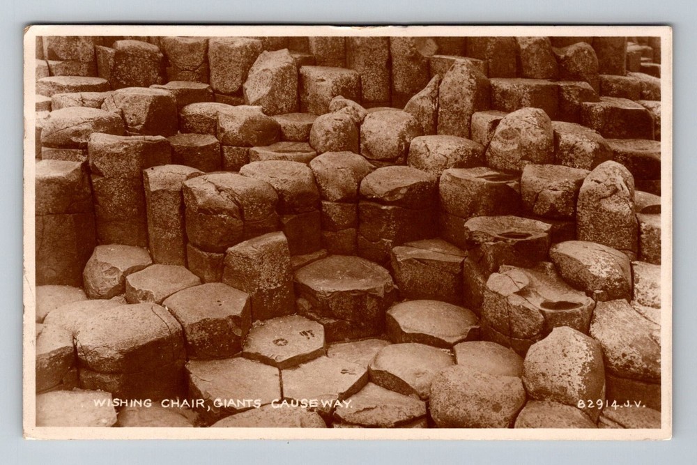 Northern Ireland- Giant's Causeway Wishing Chair Old Card Vintage c1933 Postcard