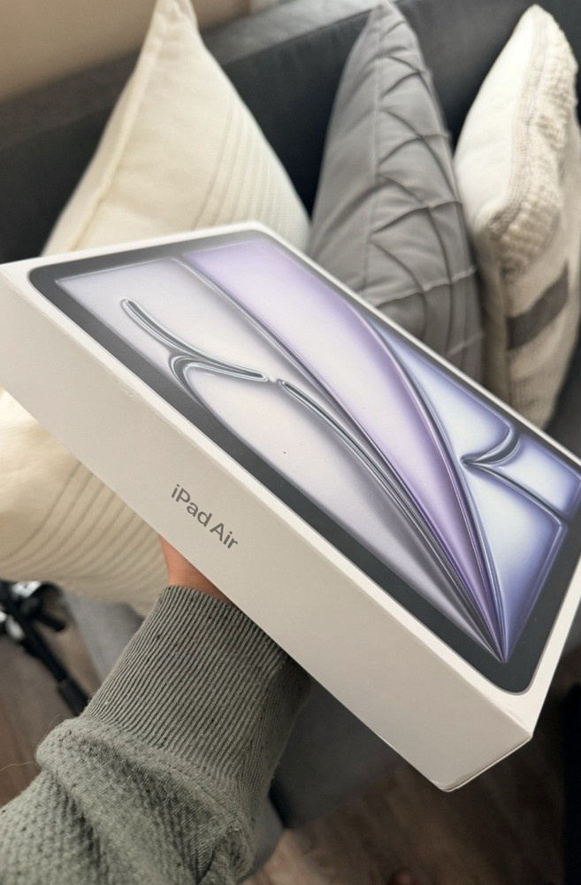 SEALED 512GB Apple 11-inch iPad Air M3 Wi-Fi Space Gray