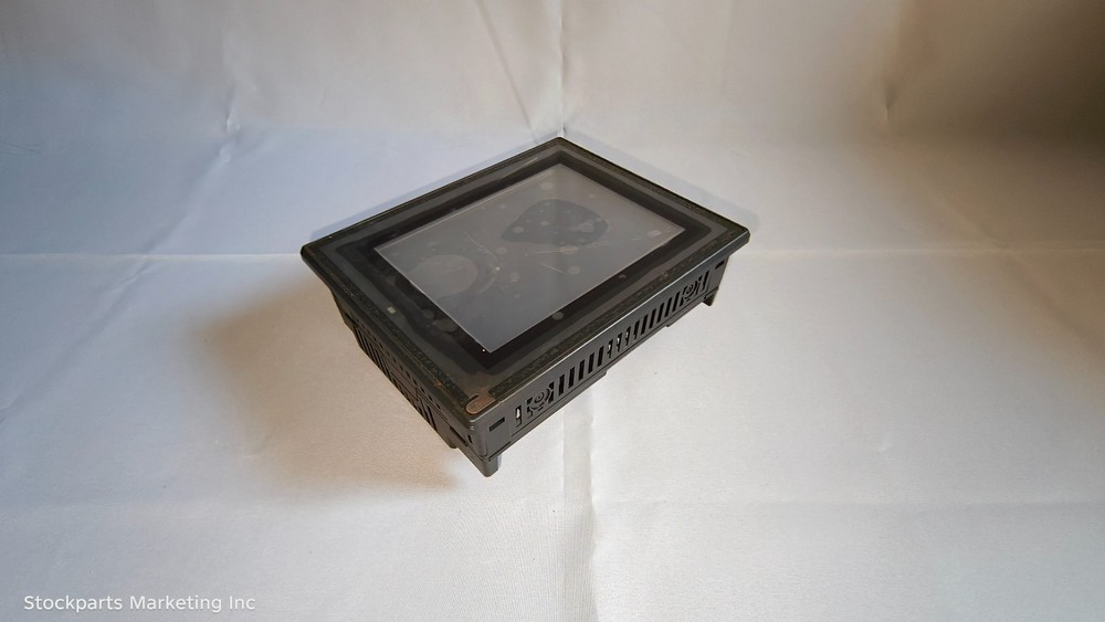 Keyence VT3-Q5MW VT3Q5MW Touh Panel 24V DC 400mA 30 Days Warranty Fast Shipping!