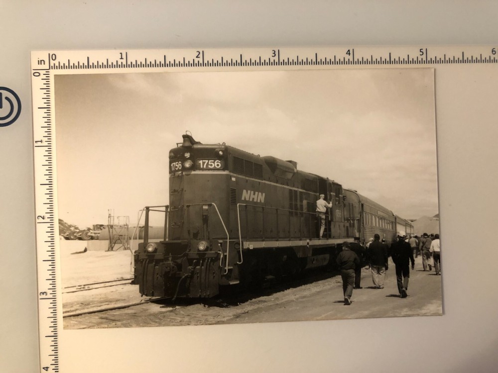 Vintage photo New Hampshire Northcoast Railroad loco 1756 and train