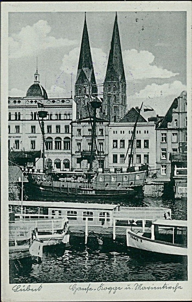 Postcard Schleswig-Holstein (b202) Lübeck Hanseatic cog and Marienkirche ski