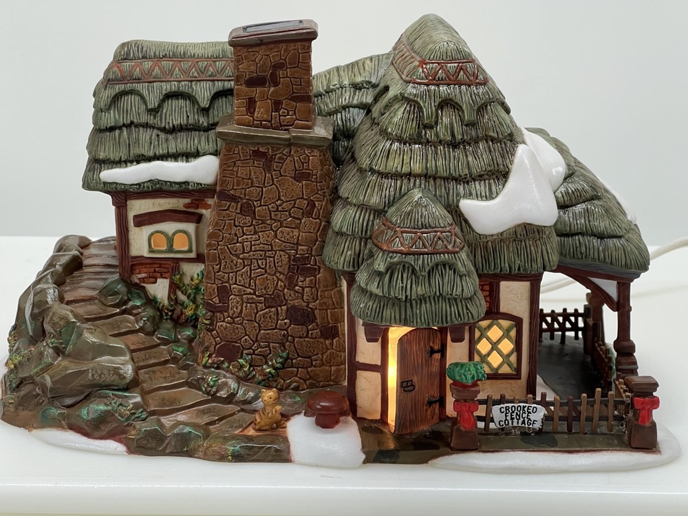 Dept 56 Crooked Fence Cottage Heritage Village Retired Collectible #58304