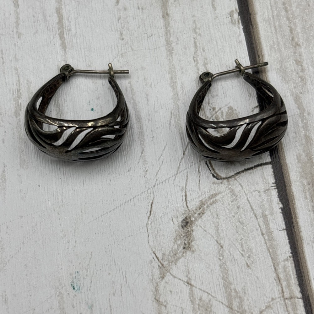 VTG Sterling Hoop Earring Oxidized Finish Filigree Design 0504-13